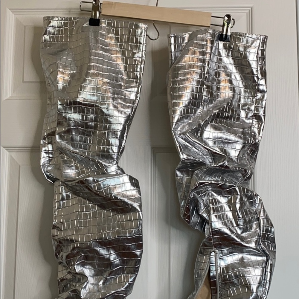 Missguided silver over the knee boots - Picture 9 of 14